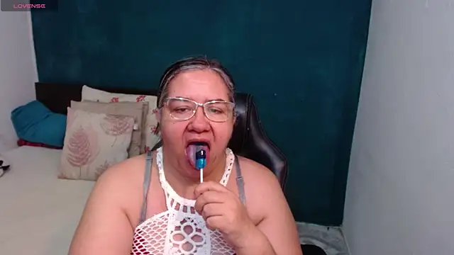 scaelettdubois online show from 05/23/26, 12:16