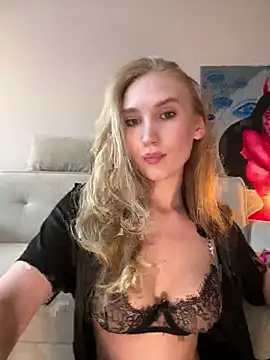 Snapshot of MariaTull chatting on 06/29/26, 03:23 MariaTull online show from 06/29/26, 03:23