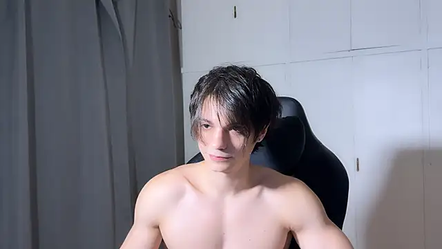 Snapshot of SasukeUhchiaa chatting on 02/05/26, 12:59 SasukeUhchiaa online show from 02/05/26, 12:59