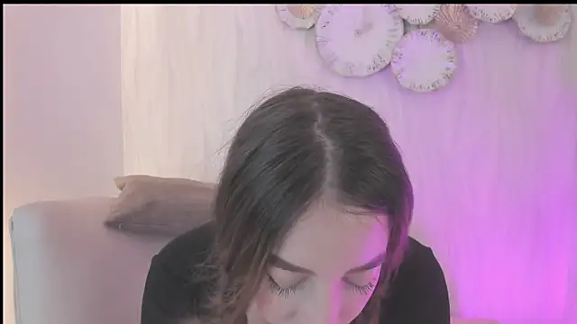 Meredit Lane online show from 06/18/26, 06:56