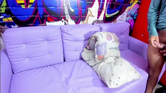 miacam-hot online show from 11/10/25, 01:15