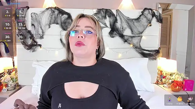 Charlotte93  online show from 10/17/25, 11:57