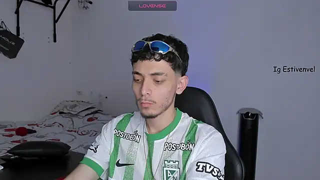 steve latin online show from 10/26/25, 07:09