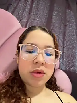 Lucyklein2022 online show from 07/29/26, 03:32