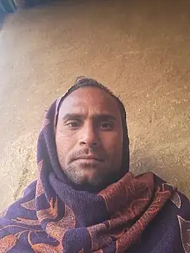 Snapshot of Maneeshpoppy chatting on 11/12/25, 01:50 Maneeshpoppy online show from 11/12/25, 01:50