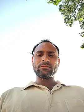 Snapshot of Maneeshpoppy chatting on 05/28/26, 01:58 Maneeshpoppy online show from 05/28/26, 01:58