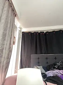 vaness weet online show from 12/15/25, 07:18