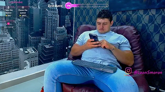 Leonsmoron online show from 08/02/26, 12:42