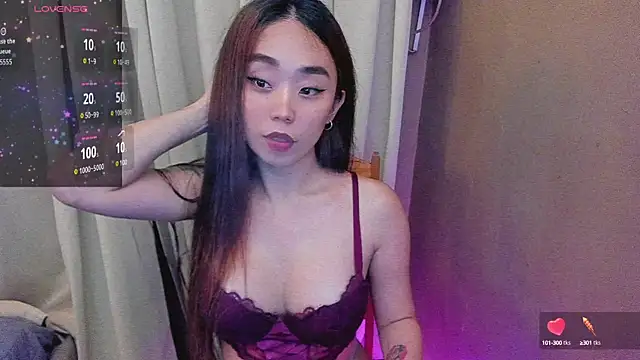 Snapshot of MissAyaCollins chatting on 10/04/25, 09:07 MissAyaCollins online show from 10/04/25, 09:07