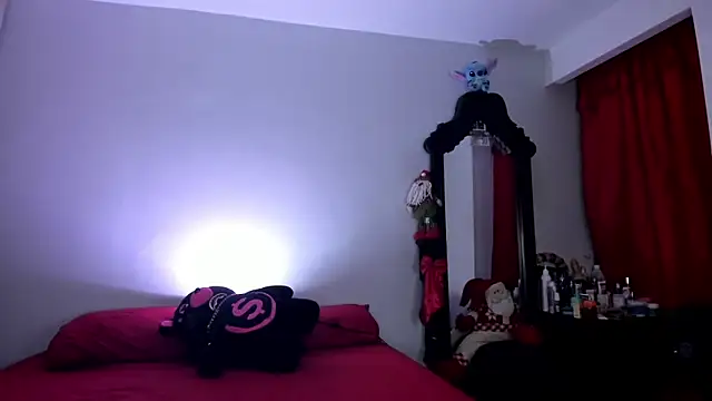 sweet evill  online show from 12/26/24, 11:24