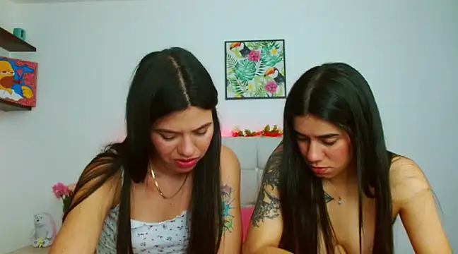 Snapshot of Layla_Rachel chatting on 12/24/24, 09:55 Layla Rachel online show from 12/24/24, 09:55