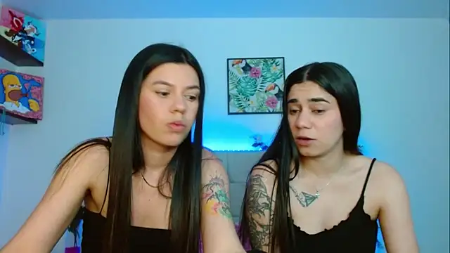 Snapshot of Layla_Rachel chatting on 01/20/25, 01:18 Layla Rachel online show from 01/20/25, 01:18