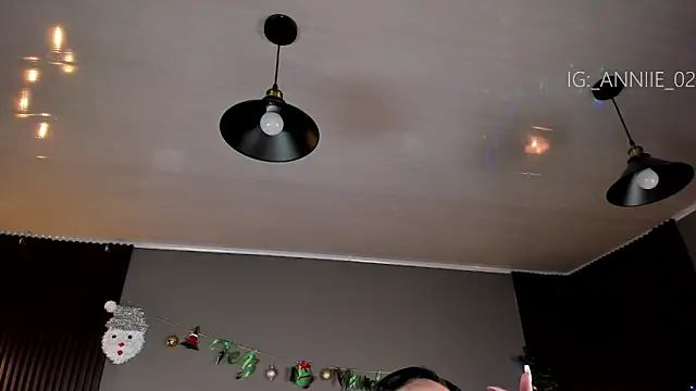 annie barozzi online show from 12/24/24, 01:39