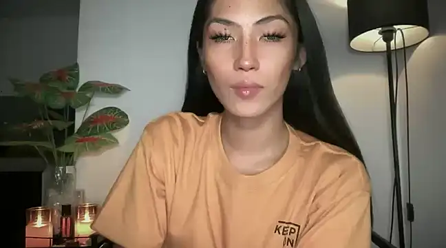 Bella Gordon online show from 02/05/25, 09:18