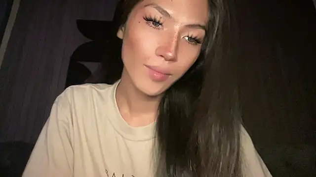 Bella Gordon online show from 09/19/25, 03:45