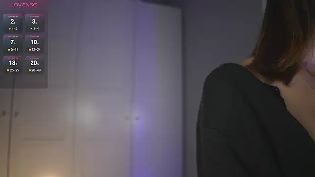 Snapshot of -JuicyMolly- chatting on 11/05/25, 02:39 -JuicyMolly- online show from 11/05/25, 02:39