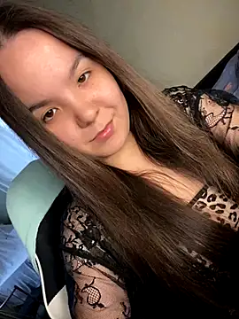 Snapshot of Var_Kiss chatting on 09/22/25, 10:06 Var Kiss online show from 09/22/25, 10:06