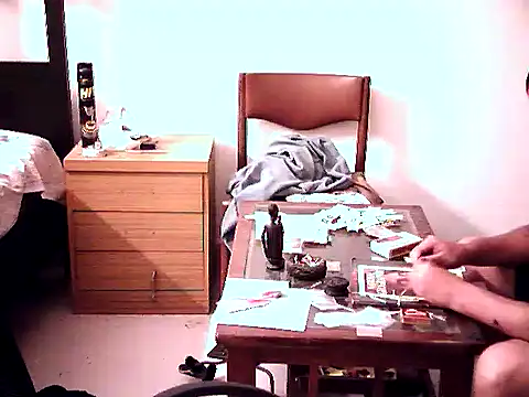 aksxi1 online show from 10/30/25, 09:15