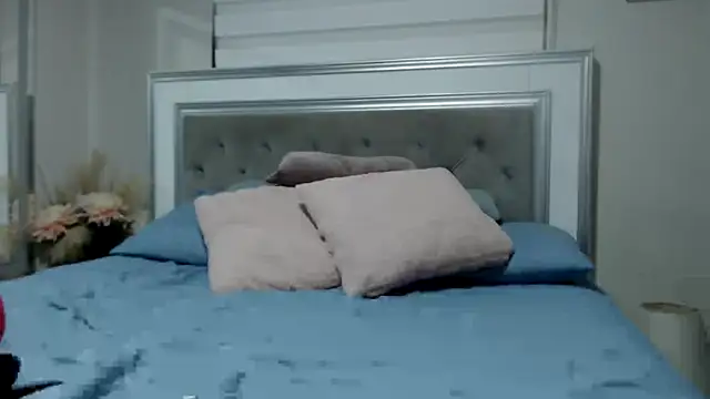 Doll Loren online show from 02/09/25, 12:17