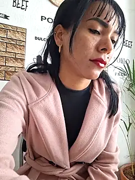 Doll Loren online show from 02/12/25, 07:45