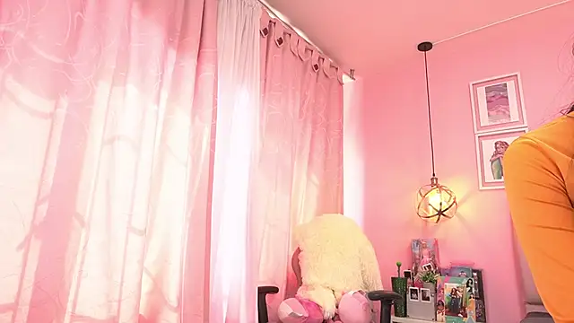 dani parker  online show from 01/14/25, 06:49