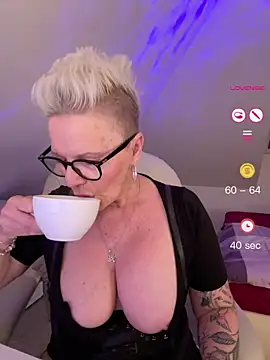 German Milf online show from 06/10/26, 12:15