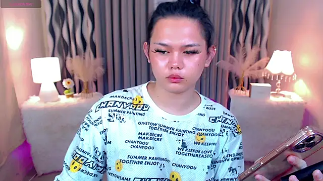 Snapshot of Ella_Fantasiax chatting on 10/30/25, 07:47 Ella Fantasiax online show from 10/30/25, 07:47