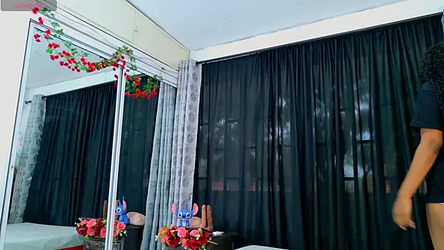 Snapshot of BLACK_ROSSE_1 chatting on 11/03/25, 12:06 BLACK ROSSE 1 online show from 11/03/25, 12:06