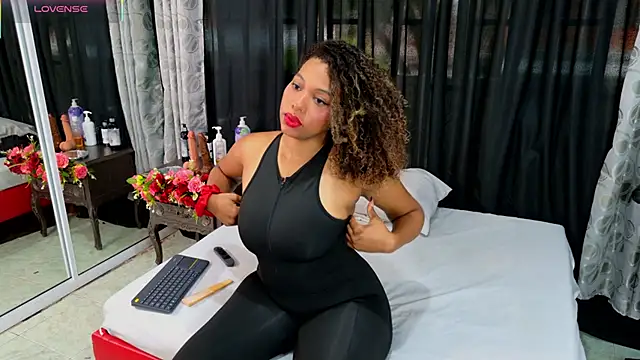 Snapshot of BLACK_ROSSE_1 chatting on 11/14/25, 12:48 BLACK ROSSE 1 online show from 11/14/25, 12:48