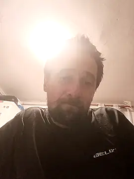 Stivn35 online show from 10/28/25, 03:21