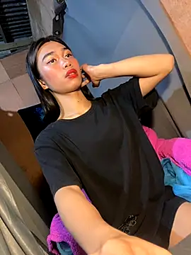 ToKeNa online show from 09/27/25, 10:53