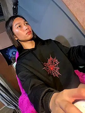 ToKeNa online show from 09/28/25, 02:00