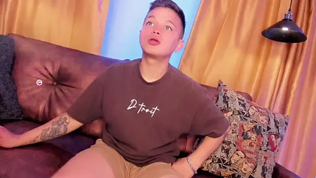 Snapshot of Tim_wolf chatting on 11/08/25, 02:50 Tim wolf online show from 11/08/25, 02:50