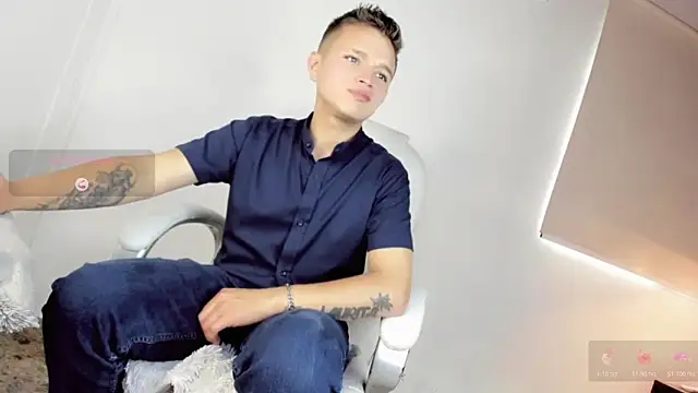 Snapshot of Tim_wolf chatting on 12/03/25, 08:40 Tim wolf online show from 12/03/25, 08:40