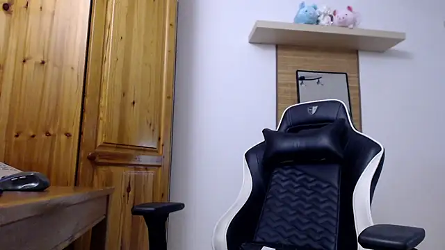 Lisakisss online show from 09/27/25, 06:51