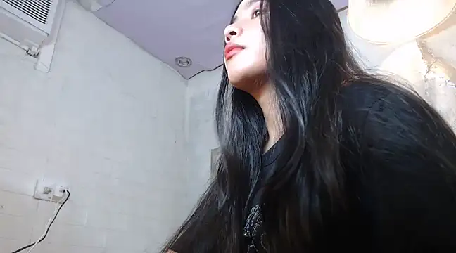 Snapshot of Urbabygirl_jenny chatting on 02/28/25, 01:25 Urbabygirl jenny online show from 02/28/25, 01:25