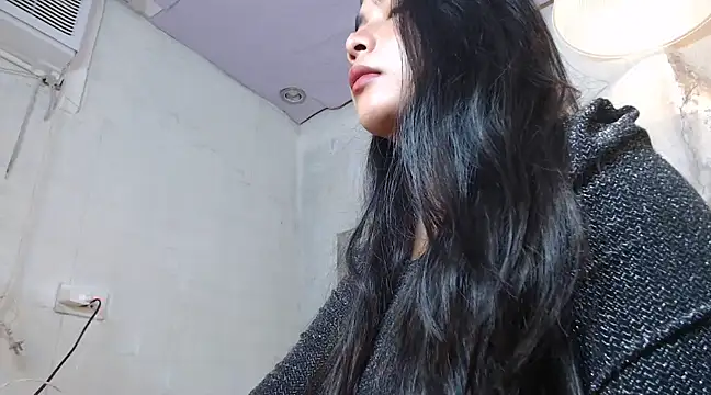 Snapshot of Urbabygirl_jenny chatting on 03/22/25, 02:48 Urbabygirl jenny online show from 03/22/25, 02:48