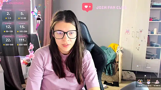 Snapshot of MollyLollipop chatting on 10/09/25, 06:22 MollyLollipop online show from 10/09/25, 06:22