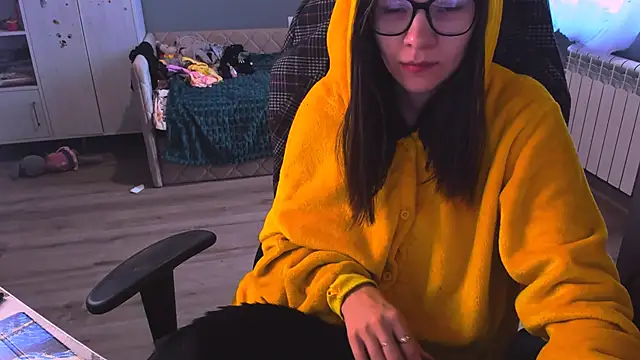 Snapshot of MollyLollipop chatting on 12/05/25, 06:11 MollyLollipop online show from 12/05/25, 06:11