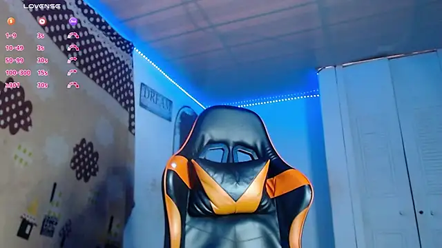 Snapshot of Adam_Hudsond chatting on 11/30/25, 10:03 Adam Hudsond online show from 11/30/25, 10:03