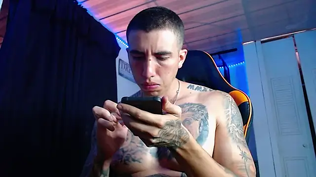 Adam Hudsond online show from 07/10/26, 01:14