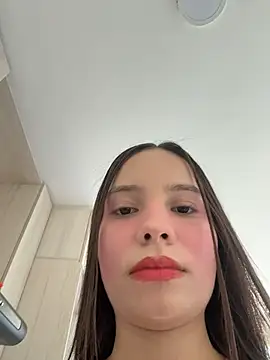 MiaJacksonn online show from 05/20/26, 04:35