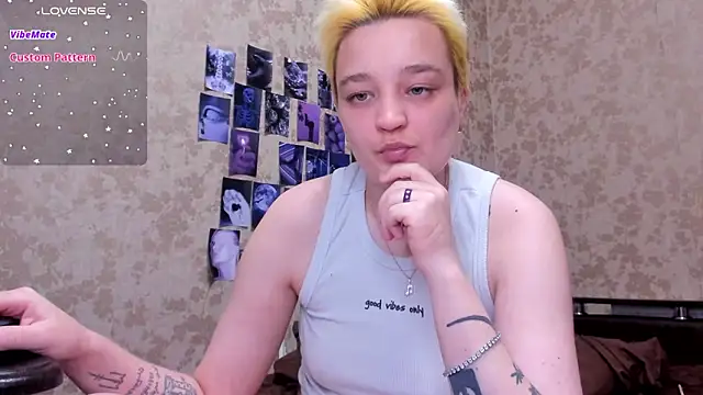 Snapshot of Imlinn chatting on 10/06/25, 05:32 Imlinn online show from 10/06/25, 05:32