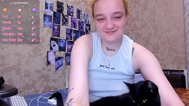 Snapshot of Imlinn chatting on 10/09/25, 08:18 Imlinn online show from 10/09/25, 08:18