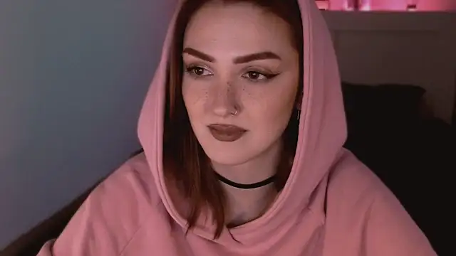 LilyFarey online show from 12/17/24, 09:27