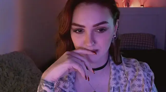 LilyFarey online show from 12/19/24, 05:08