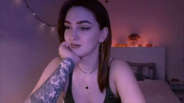 LilyFarey online show from 01/18/25, 06:10