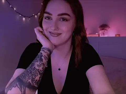 LilyFarey online show from 02/12/25, 06:19