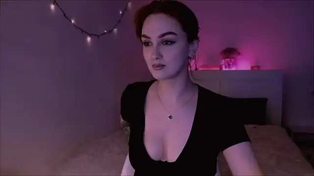 LilyFarey online show from 02/14/25, 08:05