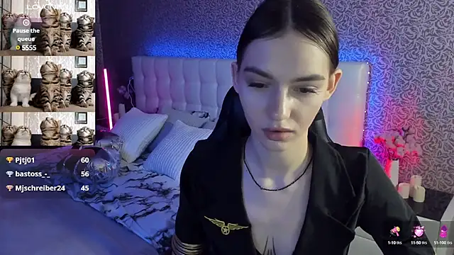 SophieCatty online show from 03/10/25, 06:01